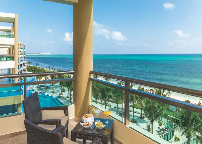 Resort El Dorado Royale, & Inclusive Adults Only Puerto Morelos